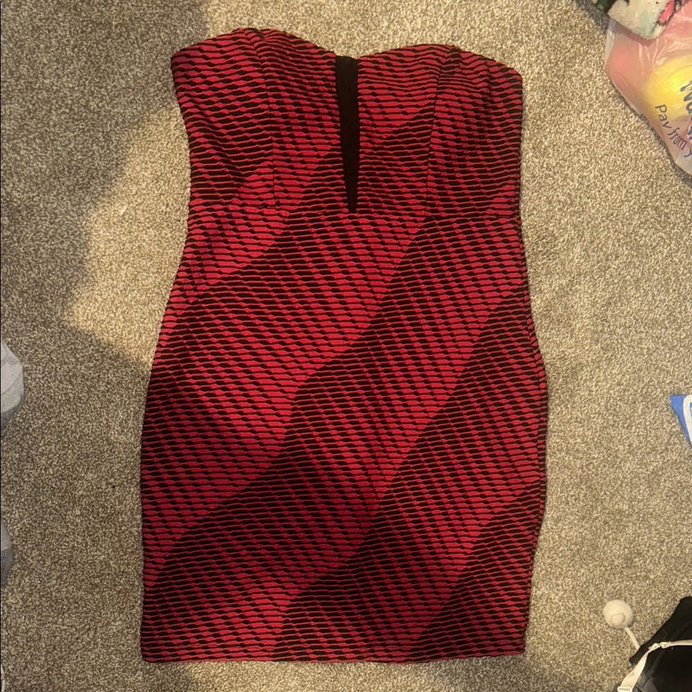 BONGO Strapless Dress in Red and Black